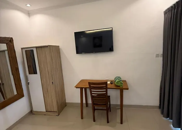 アパート Private Asri House